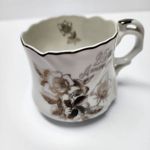 Vintage 1983 Royal Crown by Arnart Imports 25th Anniversray Tea Cup and Saucer - Picture 6 of 9